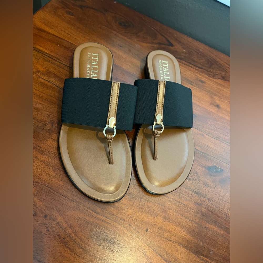 Italian Shoemakers Asher Thong Sandals Black Elastic Slide Sz 8 NEW Summer Italy